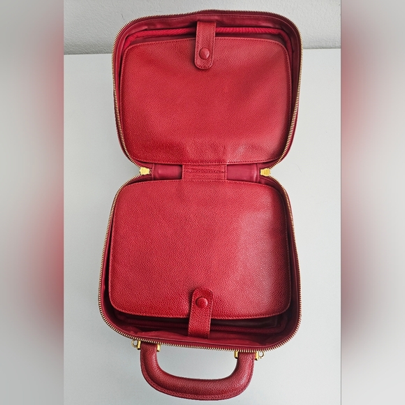 Chanel Red Caviar Two-way Vanity Bag - Picture 11 of 16